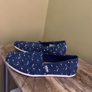 New glow in the dark, celestial print Toms